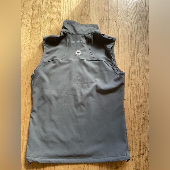 Marmot treasury wine estates harvested souvenir vest M - Picture 6 of 6
